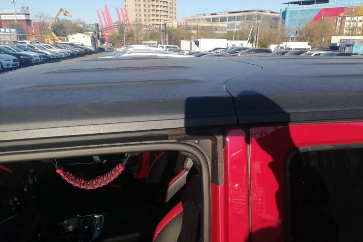 Used Beijing Auto BJ40 2018 PLUS 2.3T Automatic Four-Wheel Drive Flagship Version China V Emission Standard
