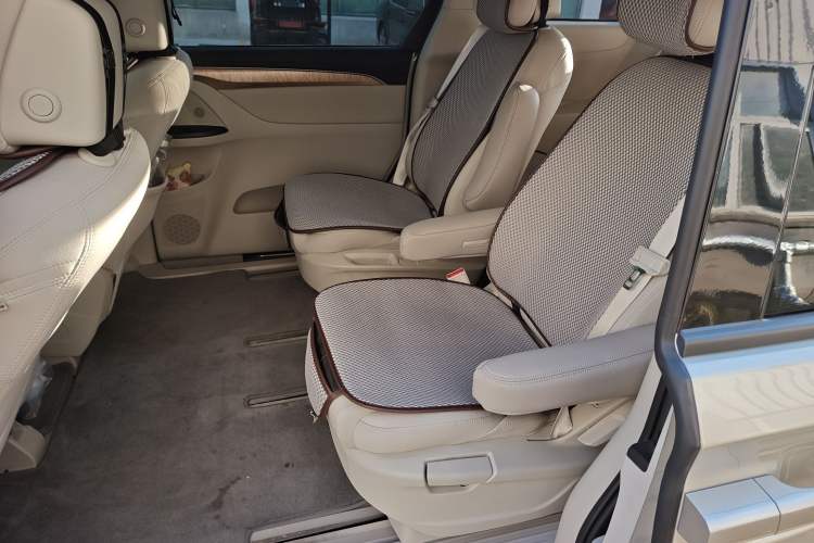 Used Buick GL8 2017 ES 28T Comfort Model China V Standard