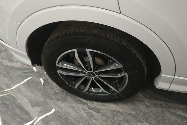 Used Audi Q3 2023 35 TFSI Progressive Dynamic Edition (1.4T)
