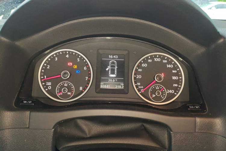 Used Volkswagen Tiguan 2015 1.8TSI Manual Two-Wheel-Drive Limited Edition