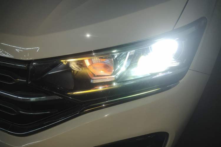 Used Volkswagen Tayron 2020 380TSI All-Wheel Drive R-Line Connected Version
