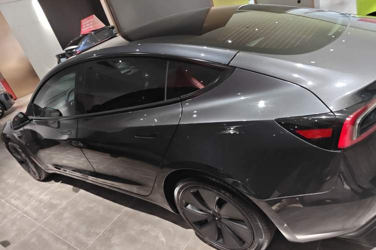 Used Tesla Model 3 2023 Rear-Wheel-Drive Version
