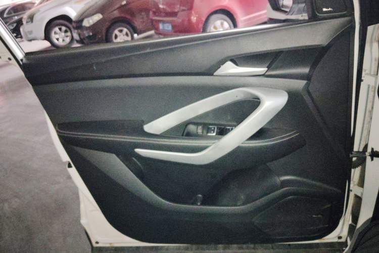 Used Baojun 530 2020 1.5T Manual Luxury Version 6 Seats
