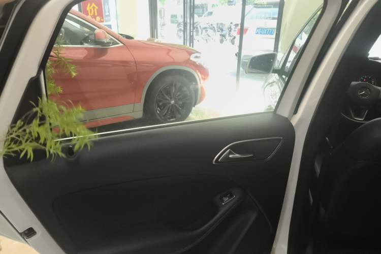 Used Mercedes-Benz B-Class 2018 B 180
