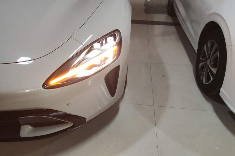 Used  SU7 2024 Rear-Drive Standard Founder Edition
