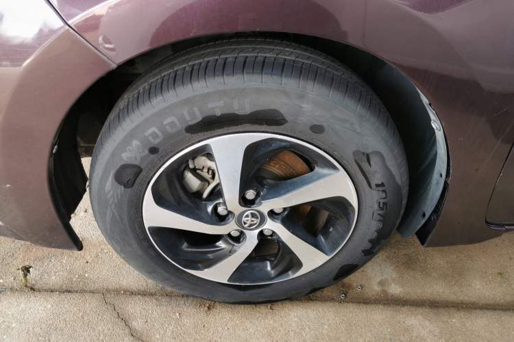 Used Toyota Levin 2017 Revised Dual-Engine 1.8H GS E-CVT Elite Sunroof Version China V Standard