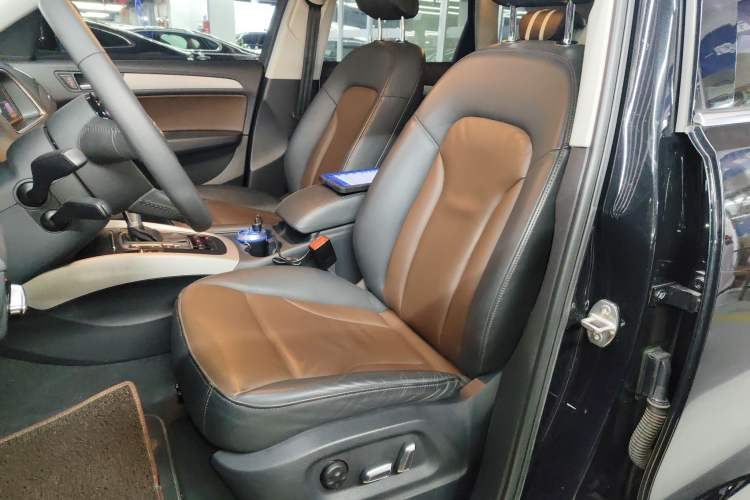 Used Audi Q5 2017 Plus 40 TFSI Ambition Model