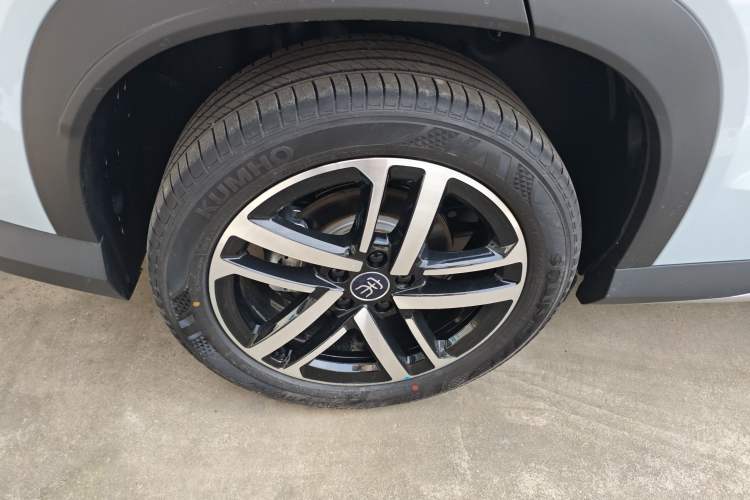 Used BYD Song L DM-i 2025 Intelligent Driving Version 112 km Beyond-Range Type
