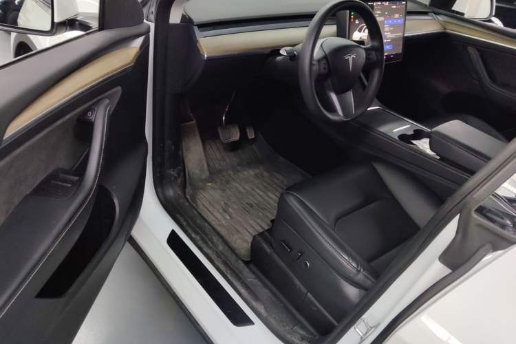 Used Tesla Model Y 2022 Revised Version Long-Range All-Wheel Drive
