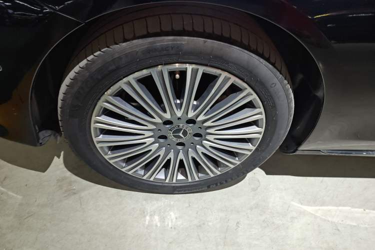 Used Mercedes-Benz E-Class 2020 Restyled E 300 L Exclusive Edition
