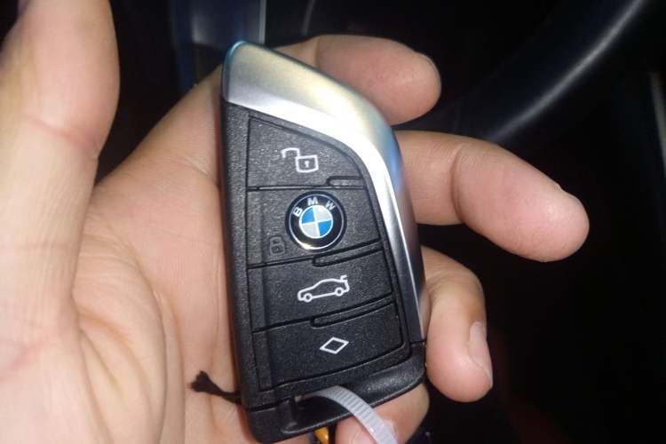 Used BMW i3 2022 eDrive 35 L
