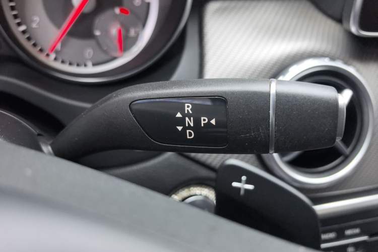 Used Mercedes-Benz GLA 2016 GLA 200 Fashion Model
