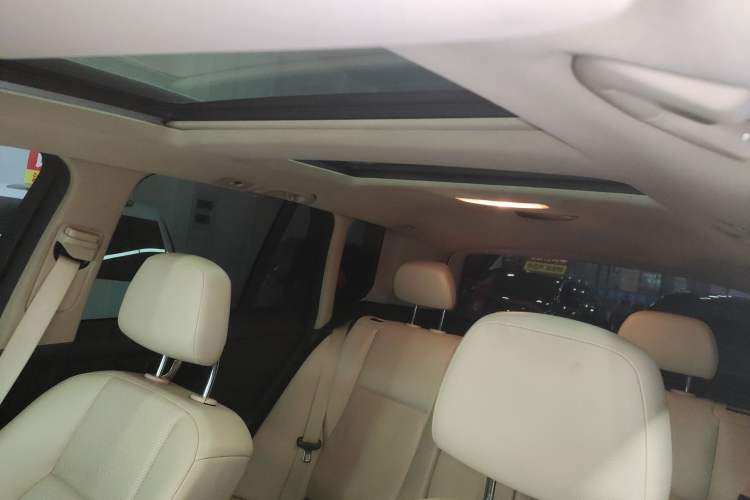 Used Mercedes-Benz GLK-Class 2013 GLK 300 4MATIC Dynamic Sunroof Model