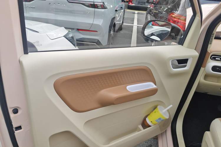 Used Wuling Hongguang MINIEV 2024 3rd Generation 215km Youth Edition
