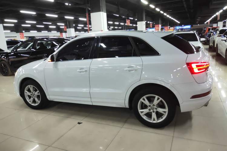 Used Audi Q3 2017 30 TFSI Fashion Model
