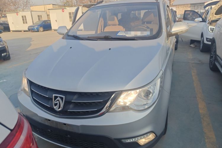 Used Baojun 730 2014 1.5L Manual Luxury Navigation ESP Version 7 Seats