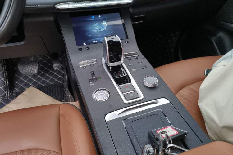 Used Chery Tiggo 8 PLUS 2021 290TGDI DCT Luxury Edition
