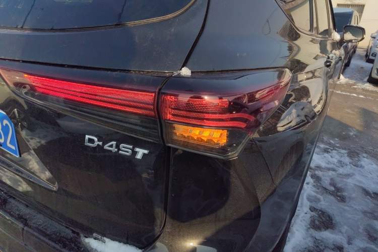 Used Toyota Crown Kluger 2022 2.0T Four-Wheel Drive Prestige Edition
