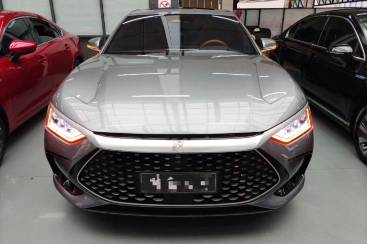 Used BYD Han 2022 DM-i 242km Flagship Model
