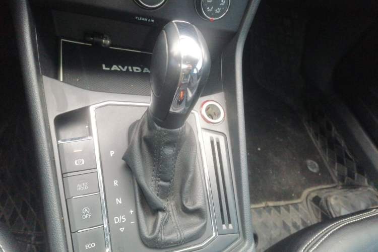 Used Volkswagen Lavida 2022 280TSI DSG Comfort Edition
