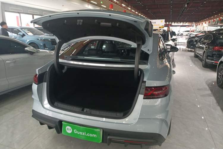 Used BYD Qin L 2025 DM-i Smart Drive 120KM Superior Model