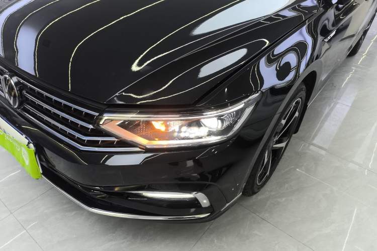 Used Volkswagen Magotan 2023 2 Million Units Commemorative Edition 330TSI DSG Luxury Version