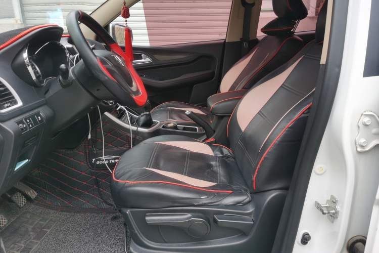 Used Baojun 560 2016 1.8L Manual Value Edition
