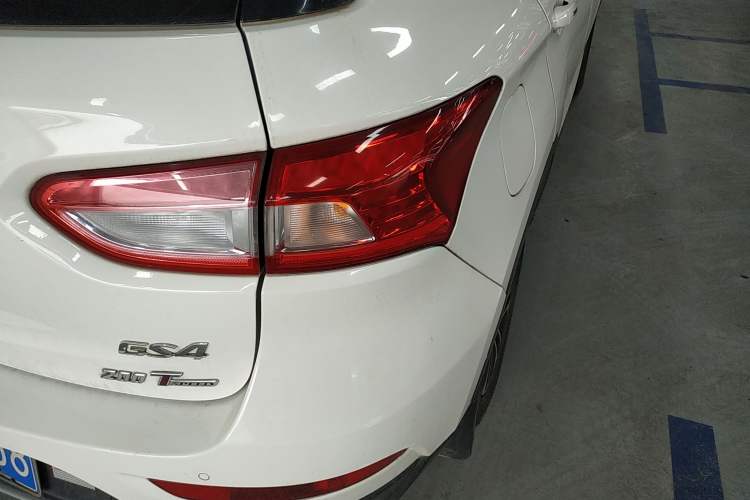 Used GAC Trumpchi GS4 2017 200T G-DCT Two-Wheel Drive Elite Edition
