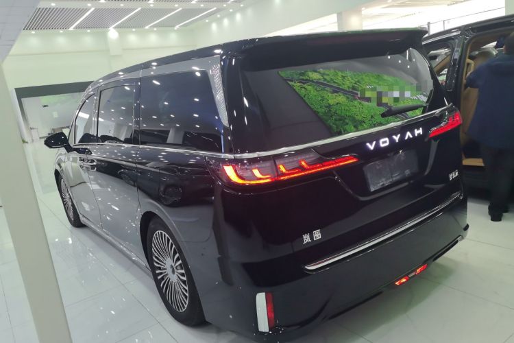 Used VOYAH Dream 2025 PHEV Four-Wheel-Drive Flagship Kunpeng Edition
