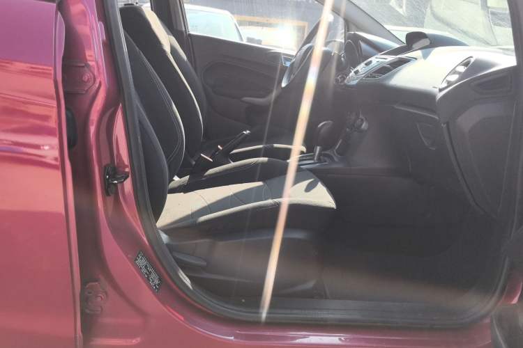 Used Ford Fiesta 2013 Hatchback 1.5L Automatic Fashion Edition