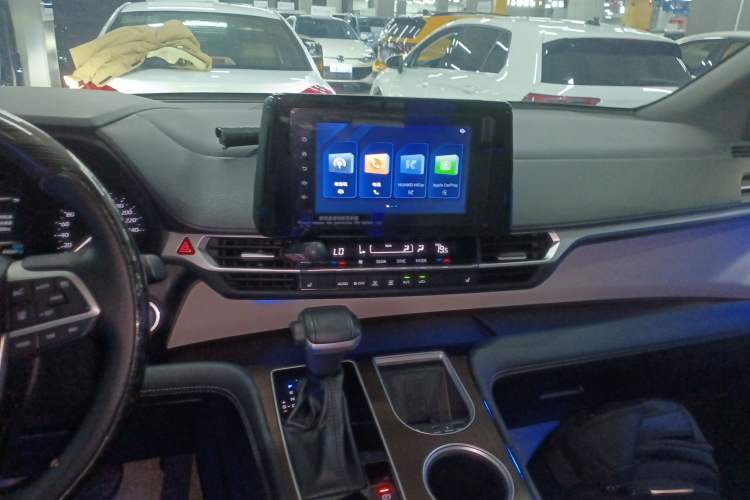 Used Toyota Sienna 2023 2.5L Hybrid Luxury Edition
