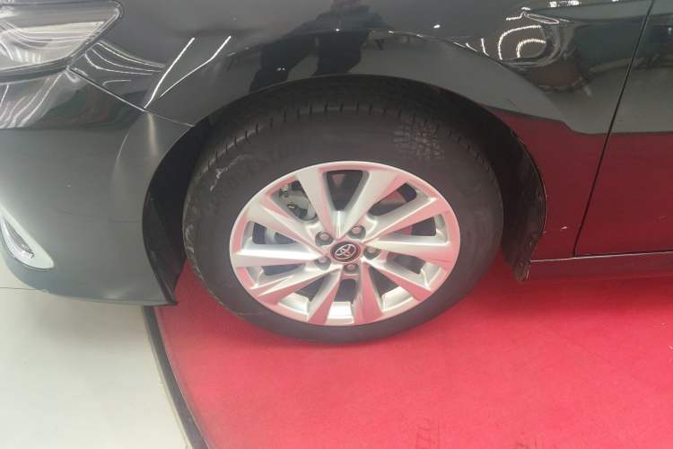 Used Toyota Camry 2021 2.0G Luxury Edition
