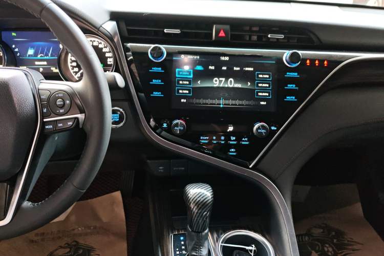 Used Toyota Camry 2019 2.0G Luxury Edition China VI Standard