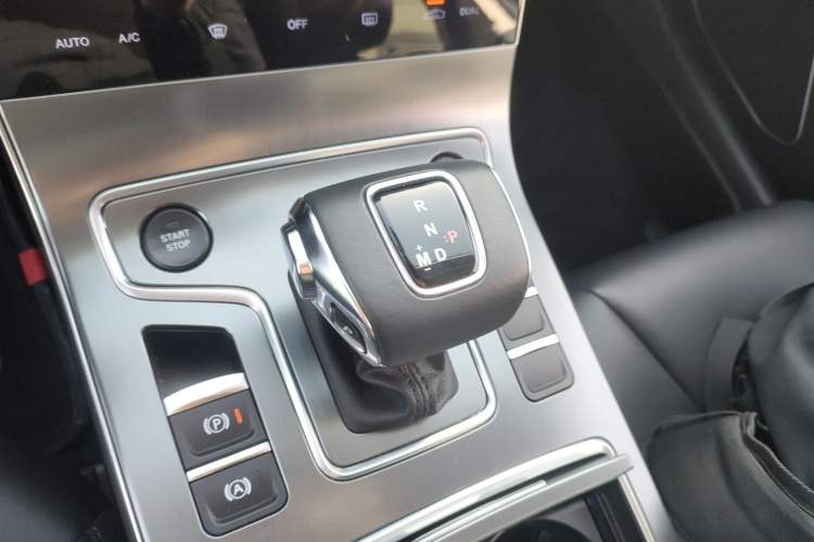 Used Hongqi H5 2022 Classic Model Facelift 1.5T DCT Qiyun Edition
