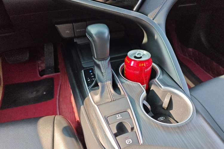 Used Toyota Camry 2023 2.0G Luxury Edition