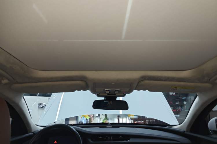 Used Jaguar XFL 2018 XFL 2.0T 250 PS Luxury Edition
