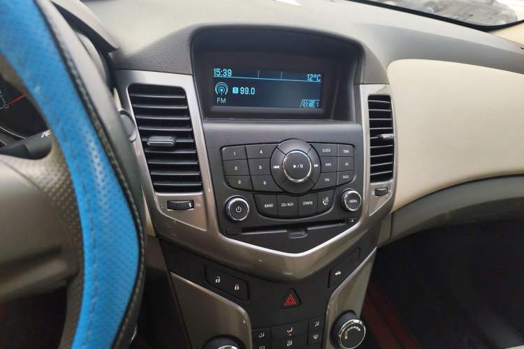 Used Chevrolet Cruze 2015 1.5L Classic SE AT
