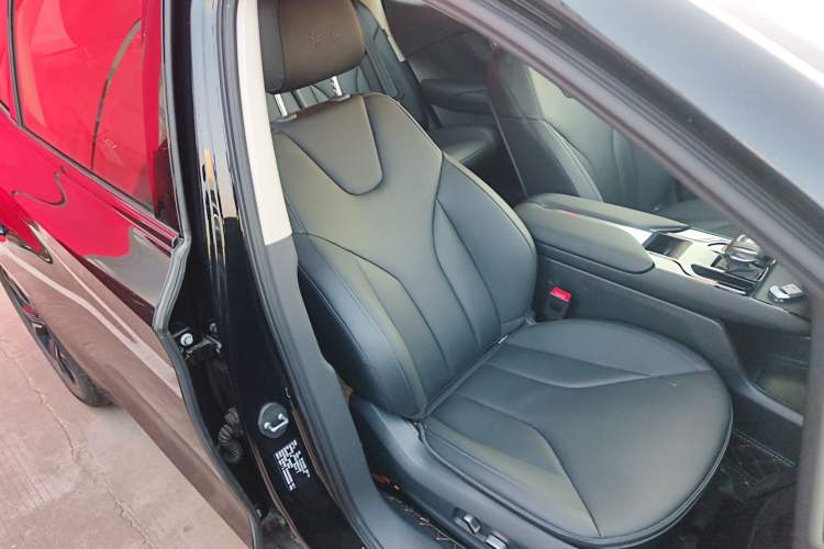 Used Hongqi E-QM5 2023 Revised Version Basic Travel Edition
