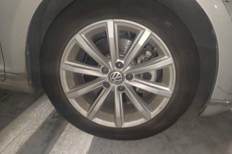 Used Volkswagen Magotan 2018 330TSI DSG Advanced Model
