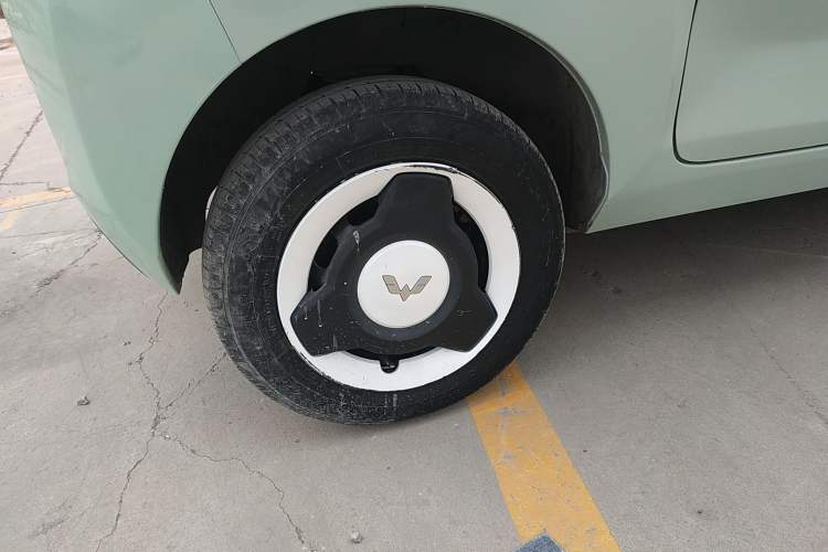 Used Wuling Hongguang MINIEV 2022 Macaron Premium Model – Lithium Iron Phosphate