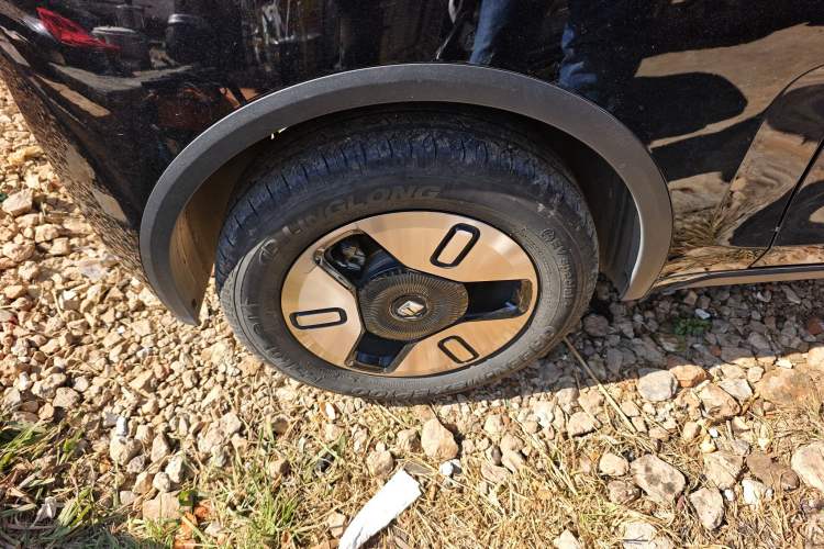 Used Baojun KiWi EV 2021 Artist Model Lithium Iron Phosphate
