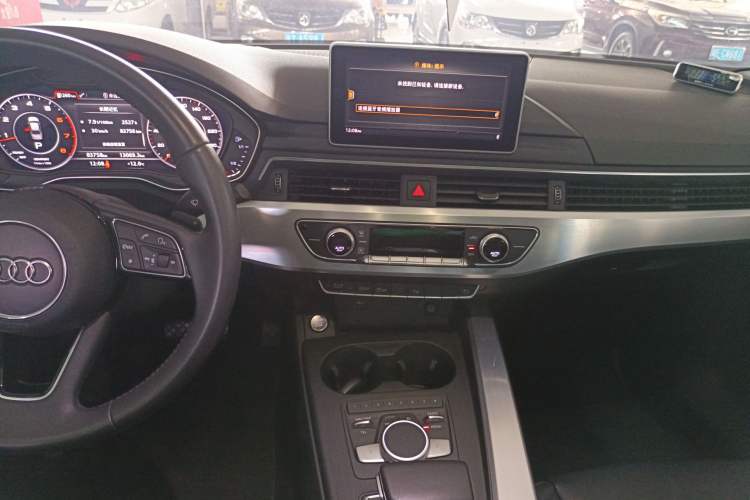 Used Audi A4L 2018 30th Anniversary Edition 40 TFSI Fashion Model