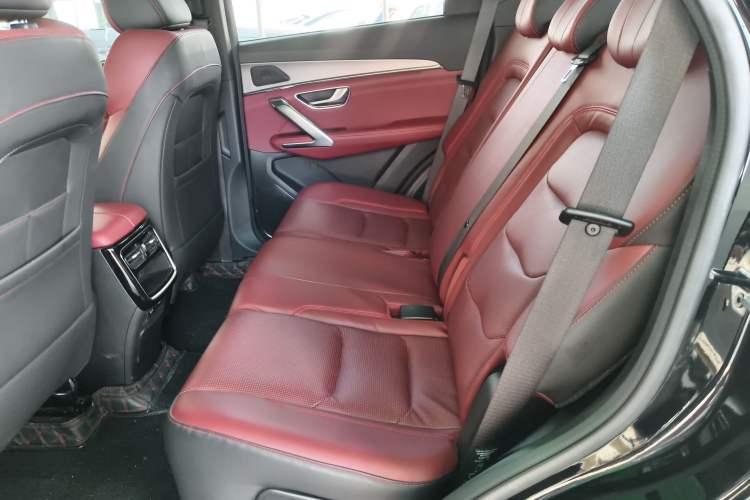 Used Jetour X70 PLUS 2023 1.5T DCT Ziqiang PRO 5-Seater
