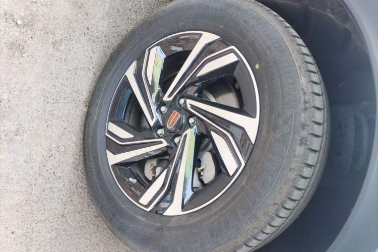 Used Hongqi HS5 2022 Revised Version 2.0T Smart Connect Flagship Edition