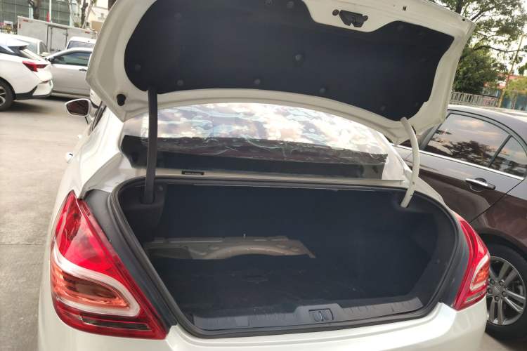 Used Peugeot 308 2014 Enjoy Edition Classic 1.6L Manual YouShang Model