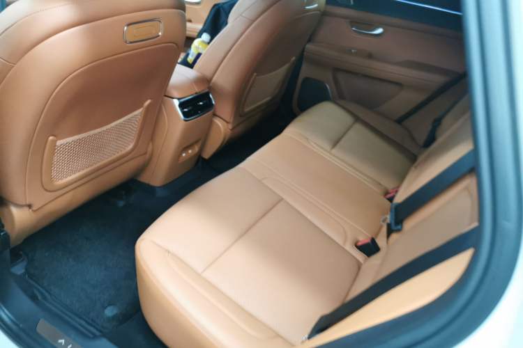 Used Hima AITO M5 2025 Extended-Range Ultra All-Wheel-Drive Version
