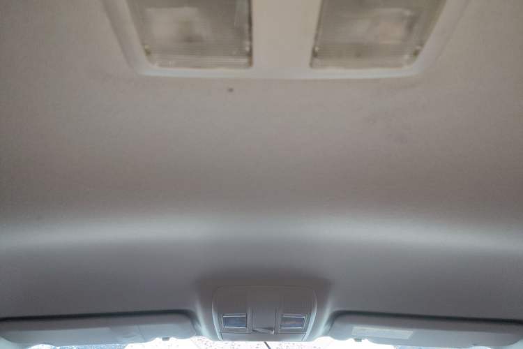 Used Mazda Mazda 3 Axela 2017 Hatchback 1.5L Manual Comfort Edition China V