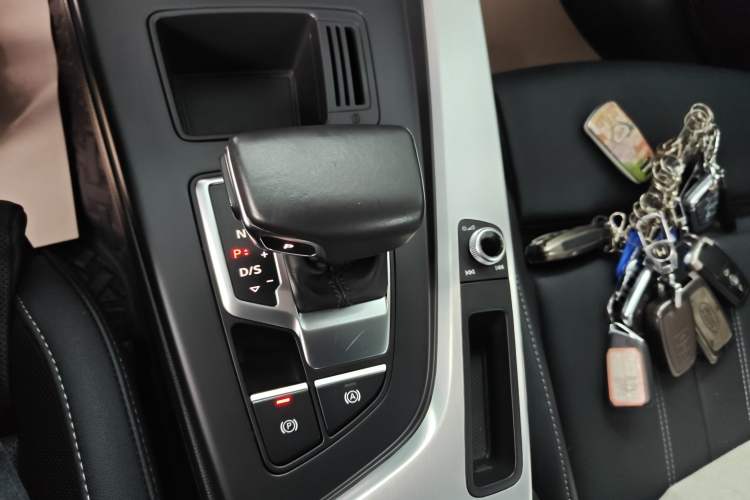 Used Audi A4L 2020 40 TFSI Fashion Dynamic Model
