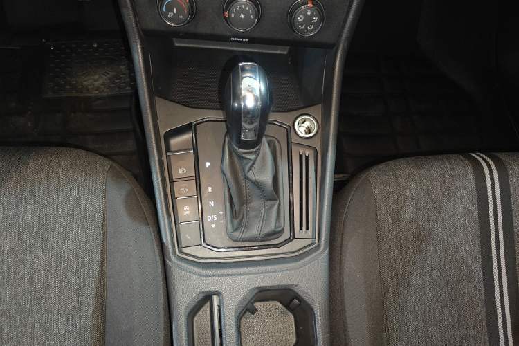 Used Volkswagen Lavida 2019 Lavida Start 1.5L Automatic Trendy Version China VI Standard