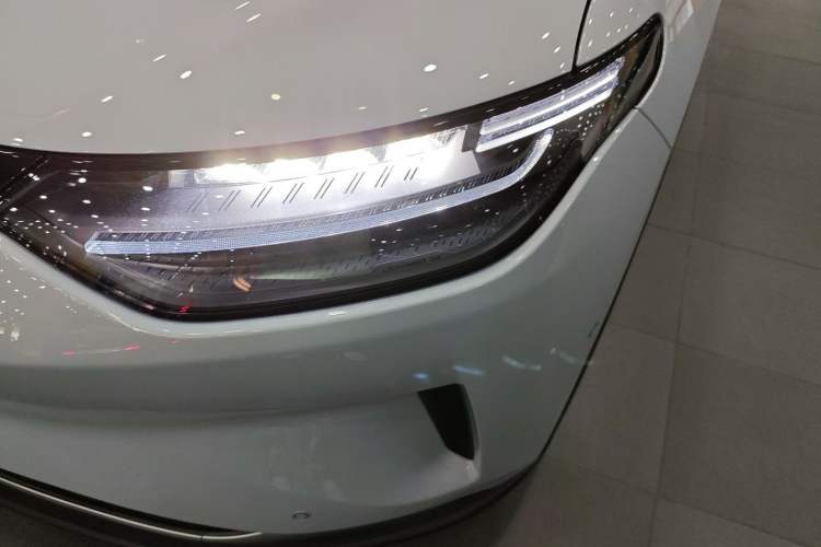 Used Leapmotor C11 2024 All-Electric 580 Luxury Edition
